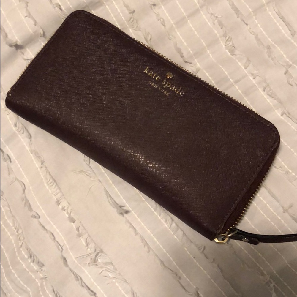 Kate Spade Cedar Street Wallet in Maroon